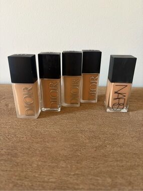 Bundle of 5 Light-Medium/Medium Warm Dior NARS Foundations 2w, 2.5w, 3w, Sahel